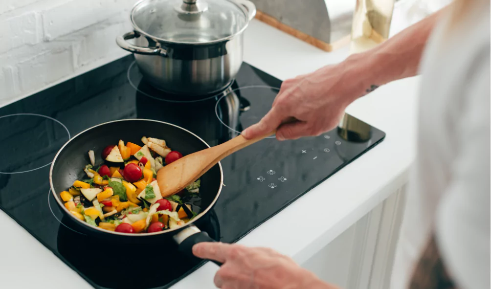 electric stove cooking