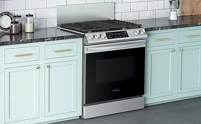 samsung stove oven in kitchen